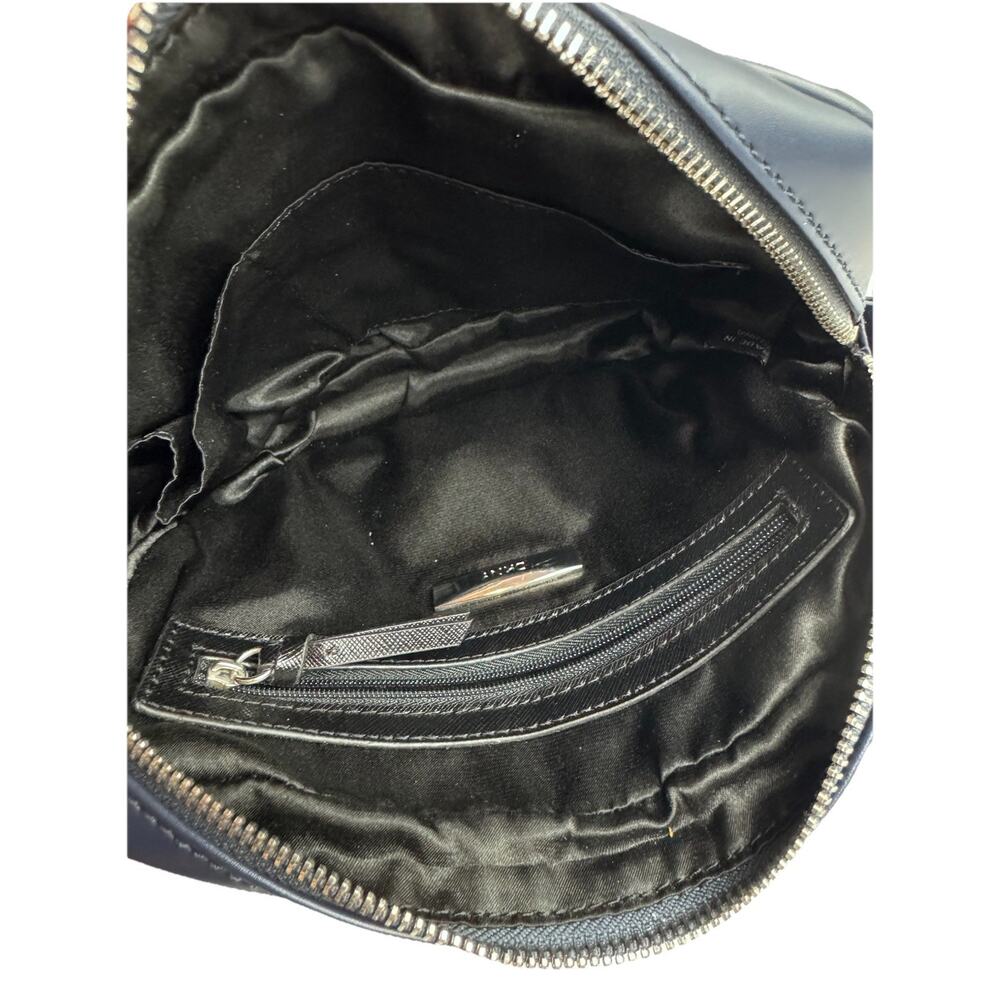 DKNY Crossbody Purse Camera Bag Navy Blue Quilted Puffer Silver Zip Travel - Picture 8 of 8
